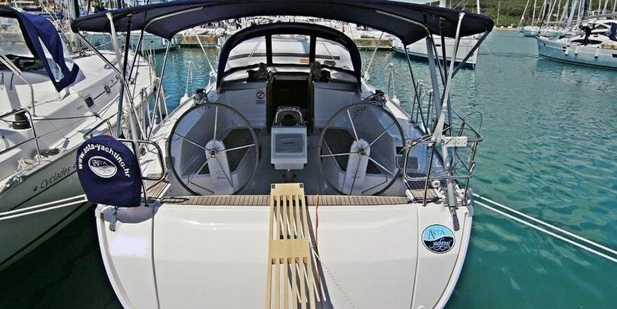 BAVARIA C 41 BT