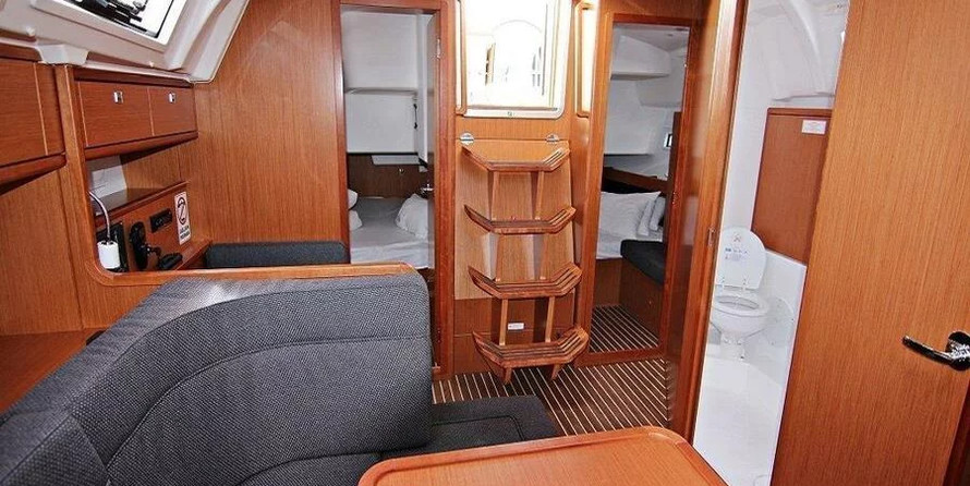BAVARIA C 41 BT