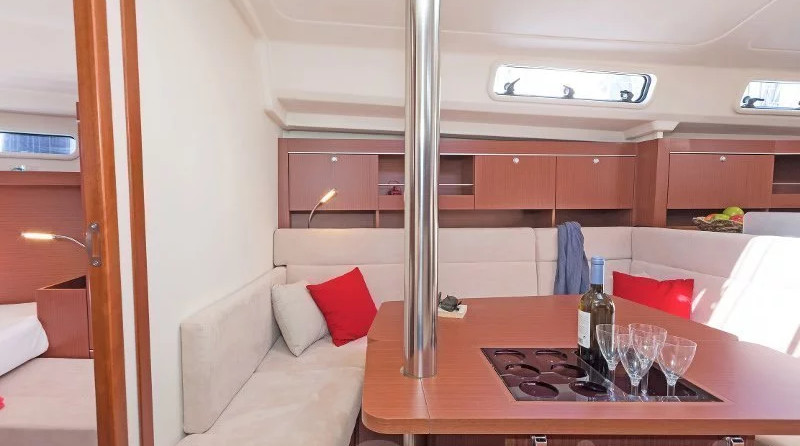 Hanse 385
