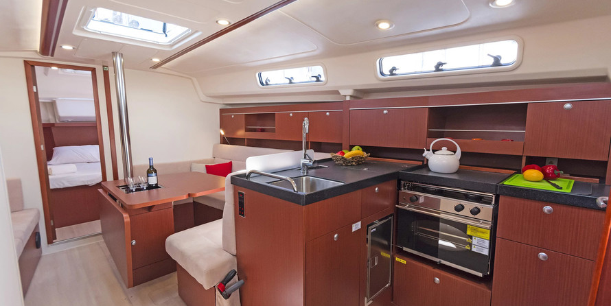 Hanse 385