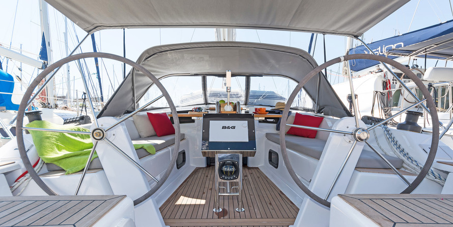 Hanse 385