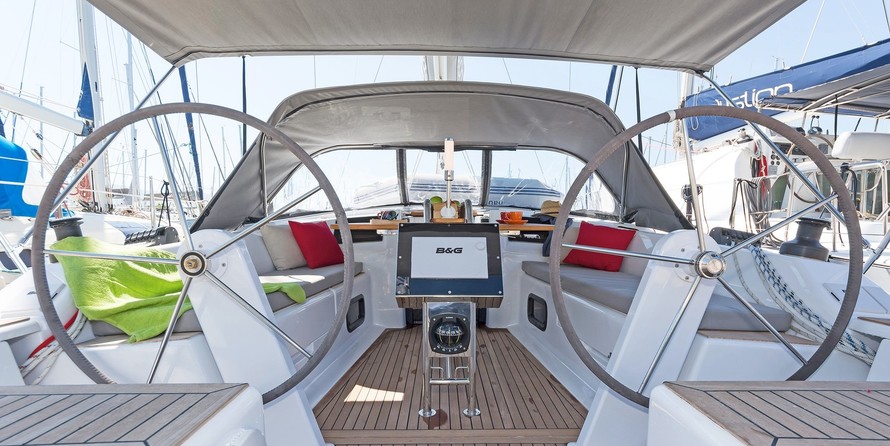 Hanse 385
