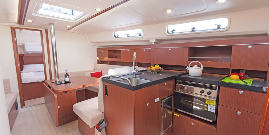 Hanse 385
