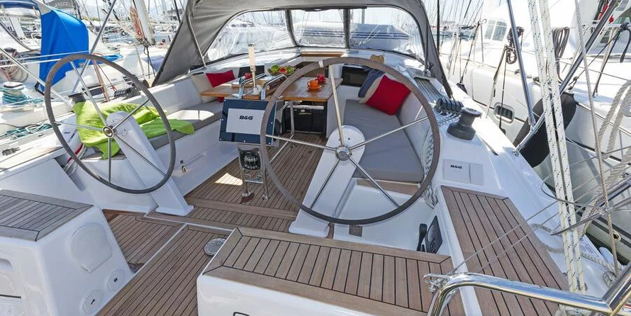 Hanse 385