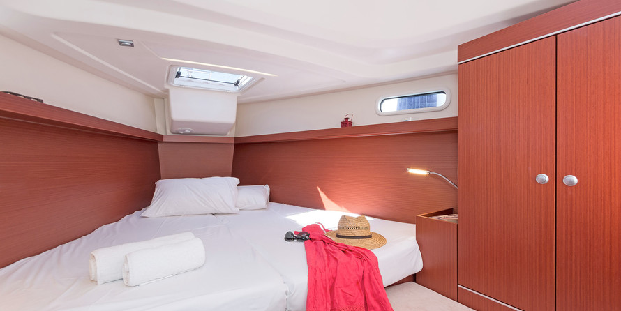 Hanse 385