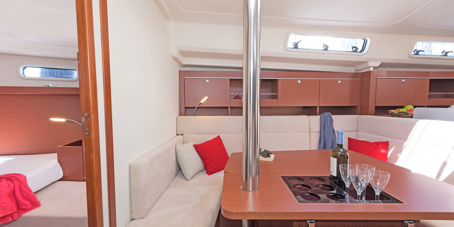 Hanse 385