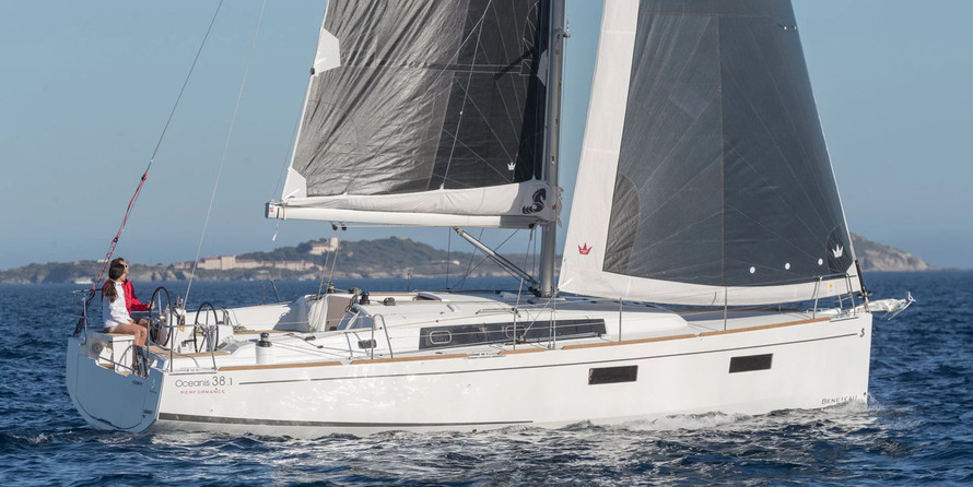Beneteau Oceanis 38.1