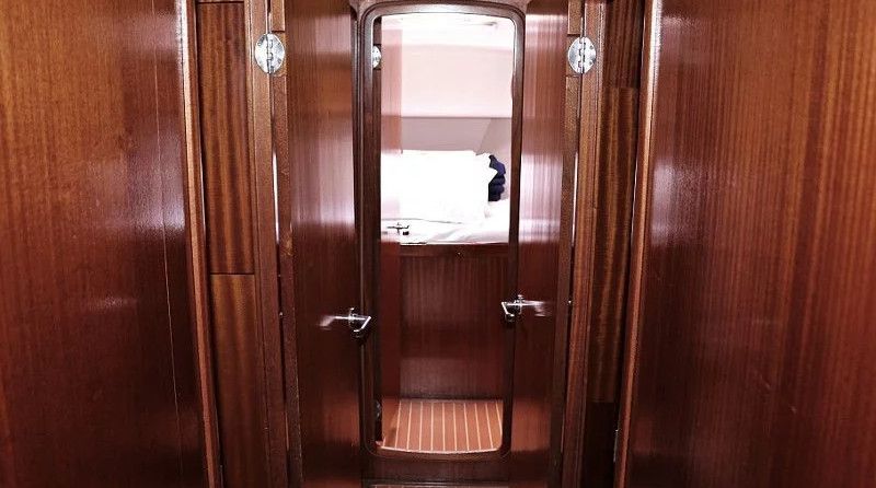 Bavaria 49