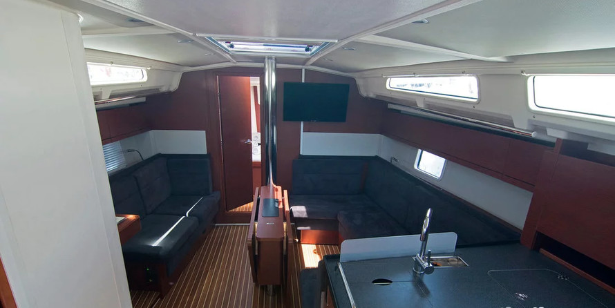 Hanse 418