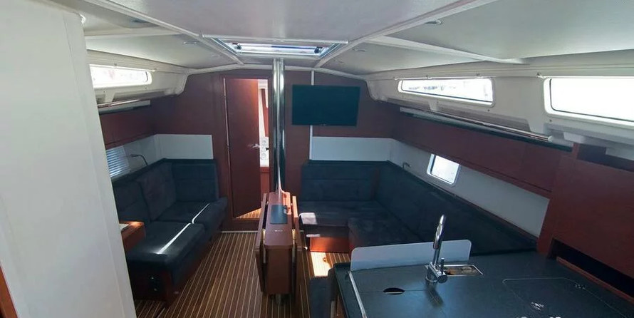 Hanse 418