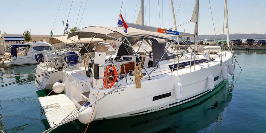 Dufour 390 Grand Large