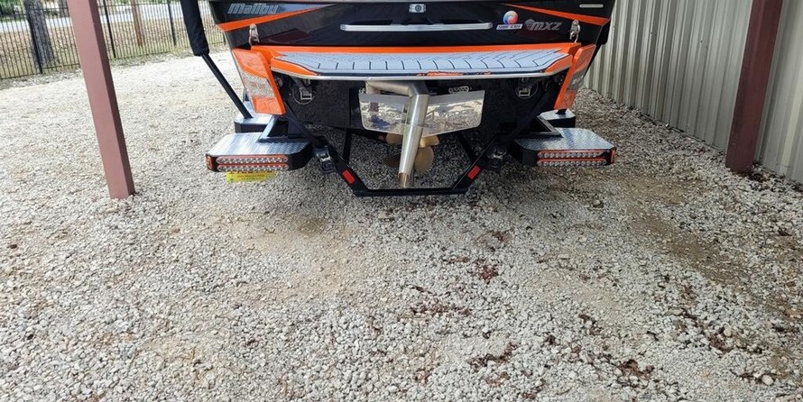 Malibu Wakesetter 22 MXZ