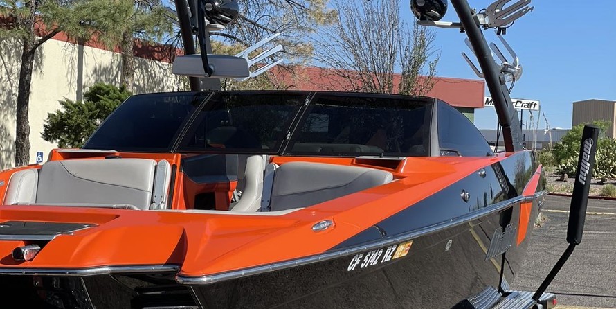 Malibu Wakesetter 22 MXZ