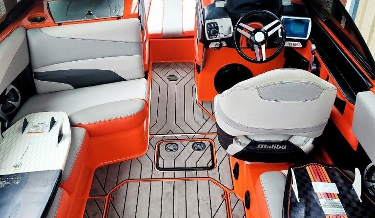 Malibu Wakesetter 22 MXZ