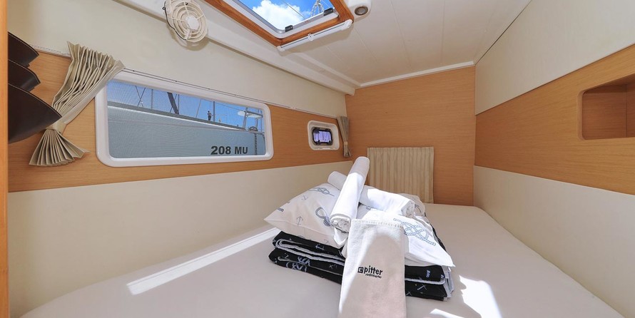 Lagoon 400 - 4 + 2 cab.