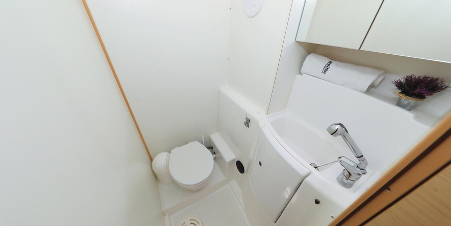 Lagoon 400 - 4 + 2 cab.