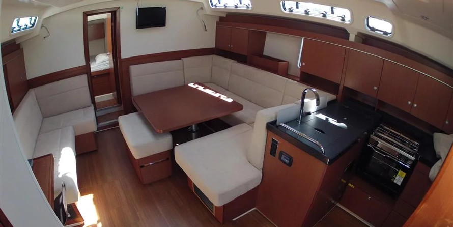 Hanse 445