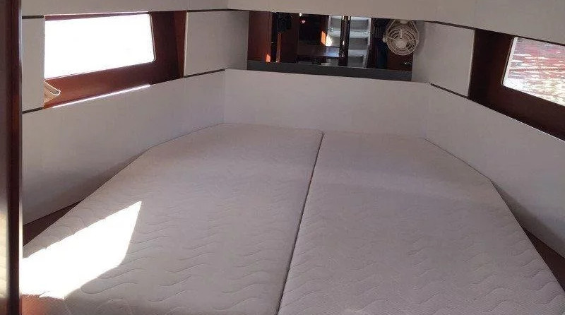 Beneteau Oceanis 38.1