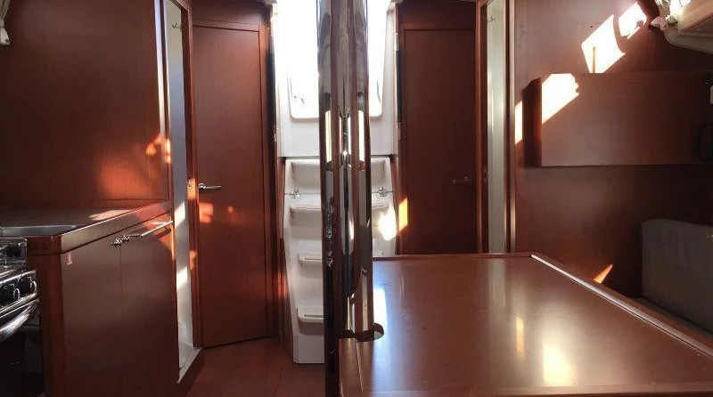 Beneteau Oceanis 38.1