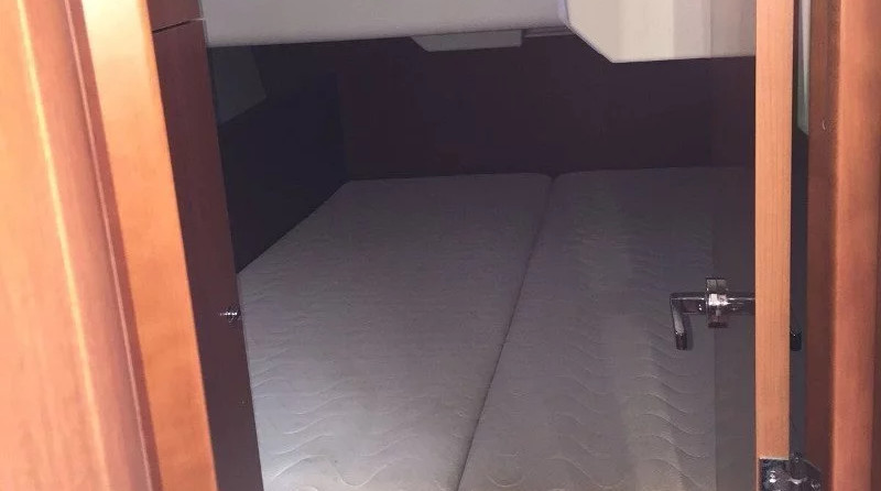 Beneteau Oceanis 38.1