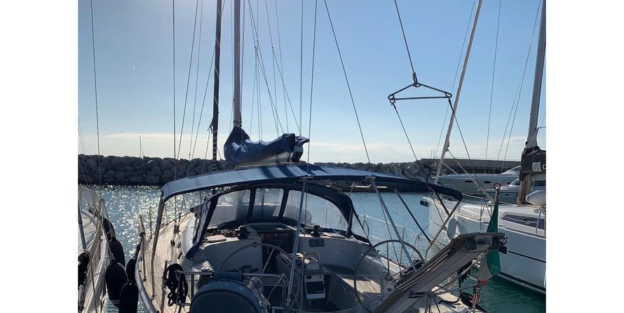 Dufour 425
