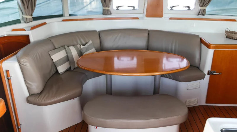 Lagoon 380