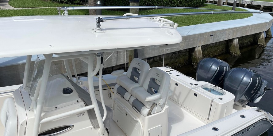 Cobia 217 center console