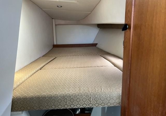 Glacier bay isle runner blue hull 2670