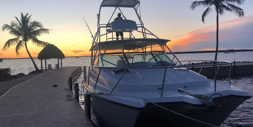 Glacier bay isle runner blue hull 2670
