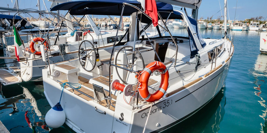 Beneteau Oceanis 35.1