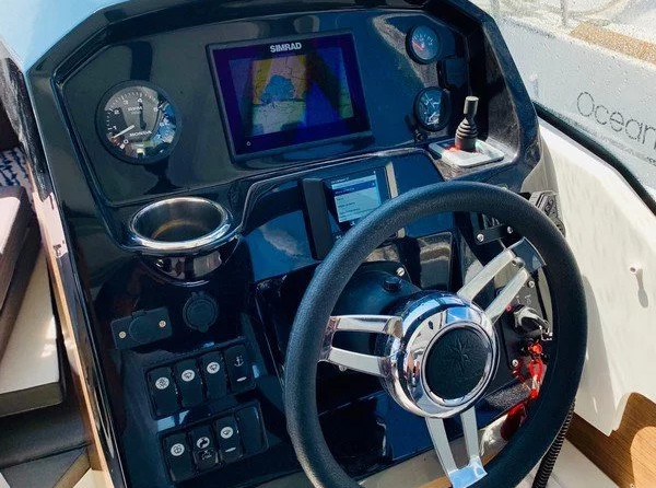 Jeanneau Merry Fisher 795