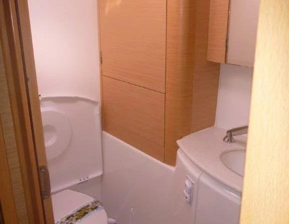 Lagoon 440 - 4 + 2 cab.