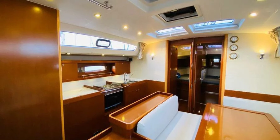 Beneteau Oceanis 50 Family