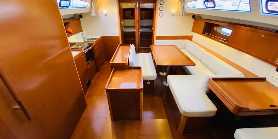 Beneteau Oceanis 50 Family