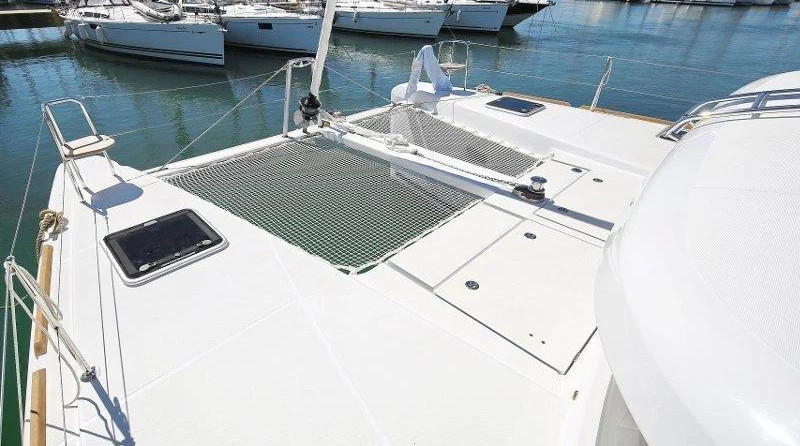 Lagoon 39