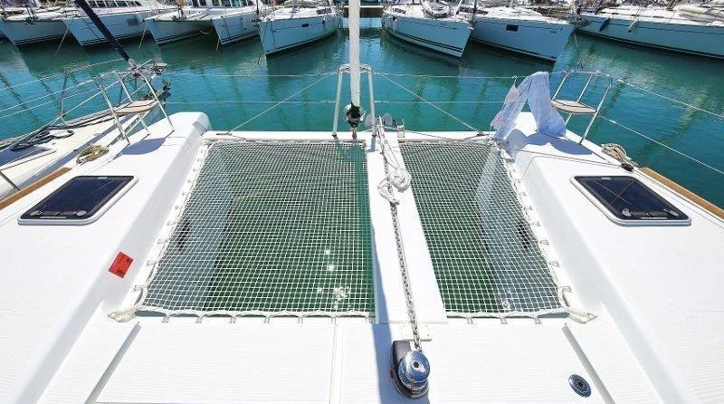 Lagoon 39