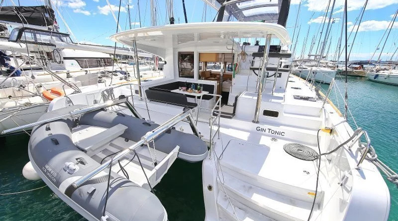 Lagoon 39