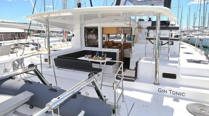 Lagoon 39
