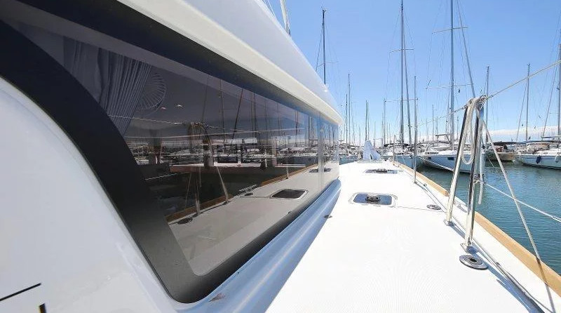 Lagoon 39