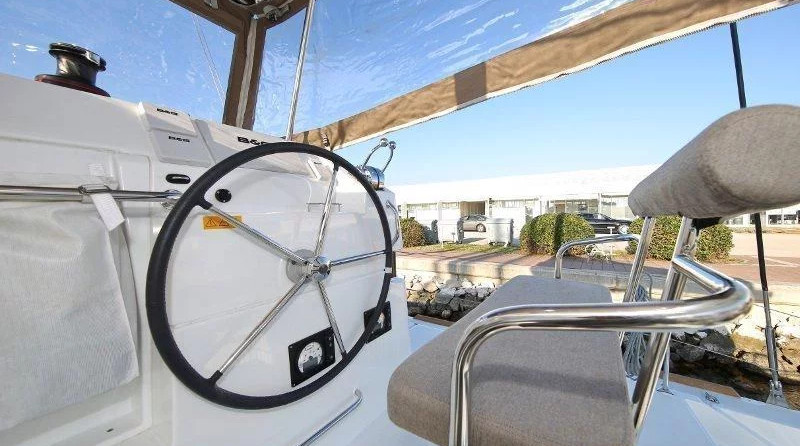 Lagoon 39