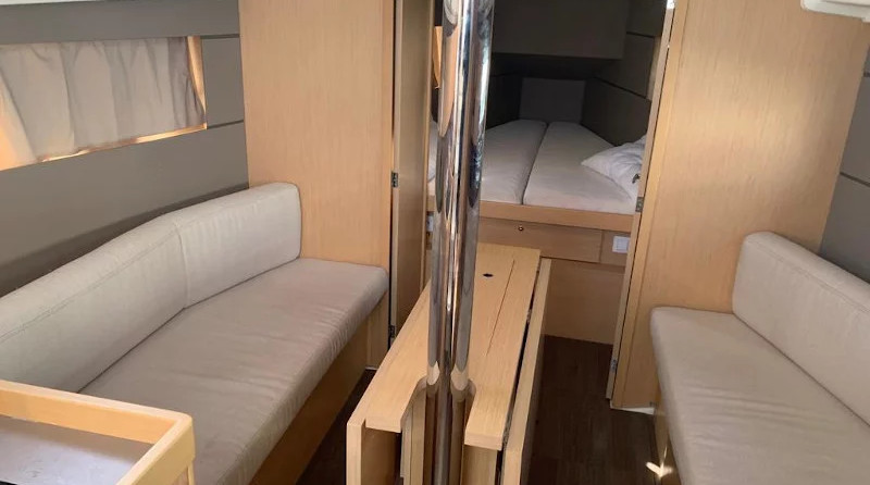 Beneteau Oceanis 35.1