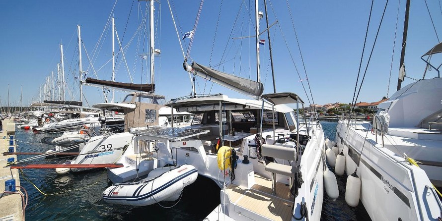 Nautitech 40 open NEW - 4 + 2 cab.