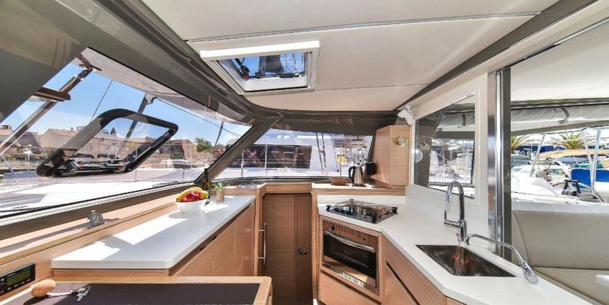 Nautitech 40 open NEW - 4 + 2 cab.