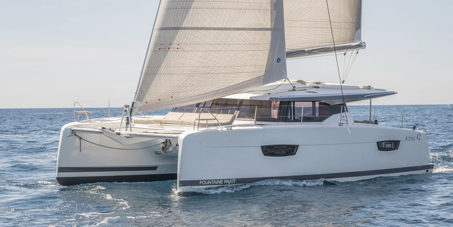 Fountaine Pajot Astrea 42