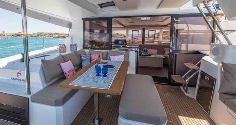 Fountaine Pajot Astrea 42