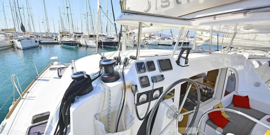 Lagoon 380 S2