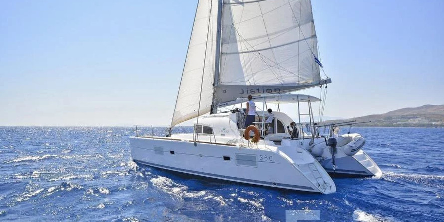 Lagoon 380 S2