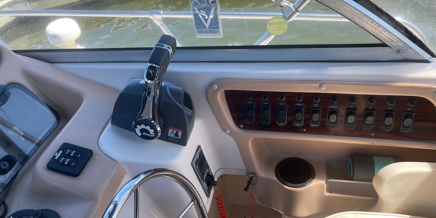 Grady-White Adventure 208