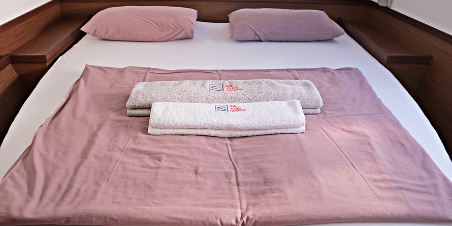 Lagoon 42 - 4 + 2 cab.