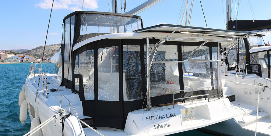 Lagoon 42 - 4 + 2 cab.